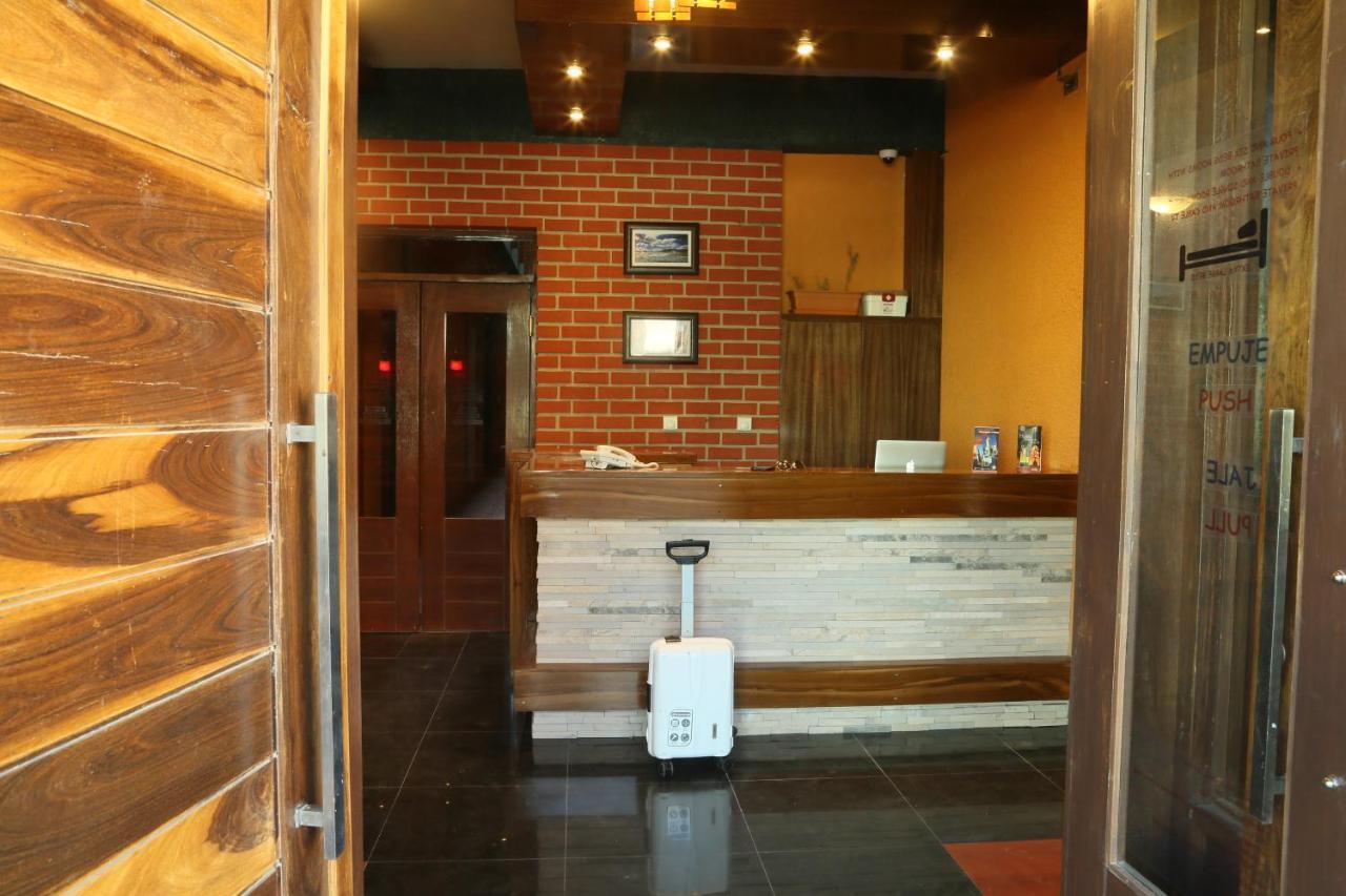 Hostal Cagnapa Restobar Uyuni Dış mekan fotoğraf